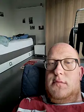 geilerd122 online show from 10/30/25, 03:57