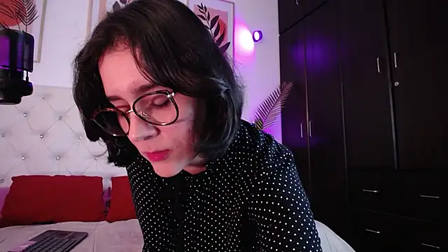 barbyehot online show from 12/17/25, 03:18