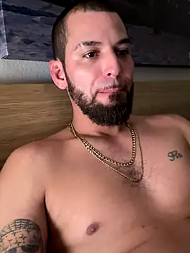 Snapshot of druski86321 chatting on 12/22/25, 02:41 druski86321 online show from 12/22/25, 02:41