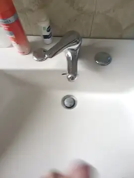 Empi19cm online show from 10/21/25, 12:06