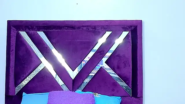 Snapshot of Lushy_sweet chatting on 11/22/25, 03:05 Lushy sweet online show from 11/22/25, 03:05