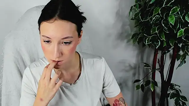 EileenMoores online show from 09/11/25, 11:43