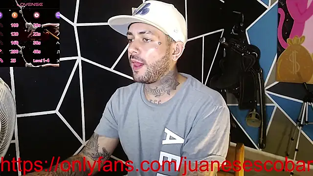 Snapshot of nicolastorres99 chatting on 10/08/25, 03:37 nicolastorres99 online show from 10/08/25, 03:37