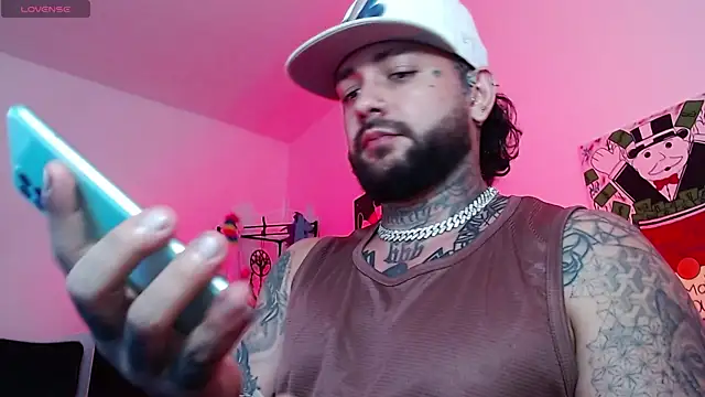 nicolastorres99 online show from 06/04/26, 03:01