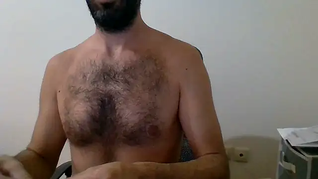 Snapshot of mrralph90 chatting on 10/09/25, 05:11 mrralph90 online show from 10/09/25, 05:11