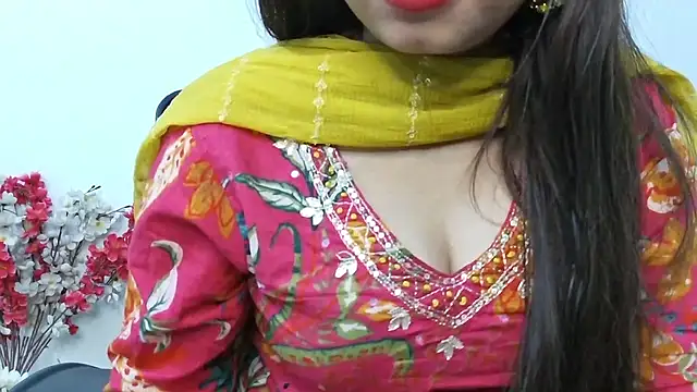 ruby100 online show from 11/14/25, 09:41