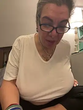 dieseldame1313 online show from 01/28/25, 11:17