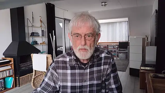 ewaldwillems99 online show from 04/02/26, 02:37