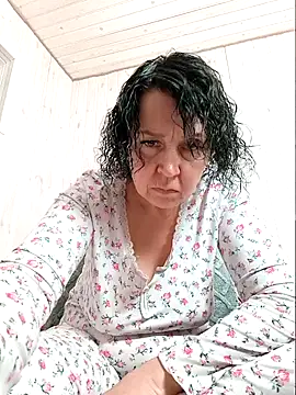 LitisiaLove4551 online show from 04/23/26, 06:36