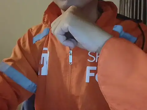 leanhtung123 online show from 04/16/26, 02:40