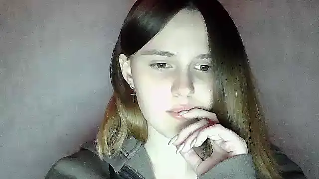 SweetLoraa online show from 10/22/25, 02:45