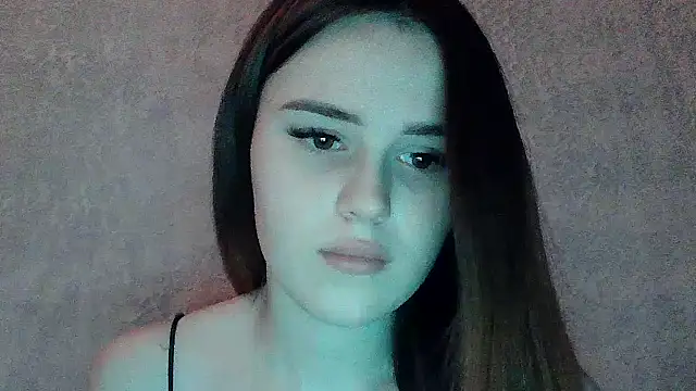 SweetLoraa online show from 03/04/26, 05:52