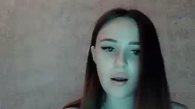 Snapshot of SweetLoraa chatting on 06/12/26, 05:45 SweetLoraa online show from 06/12/26, 05:45