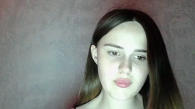 Snapshot of SweetLoraa chatting on 07/06/26, 07:49 SweetLoraa online show from 07/06/26, 07:49