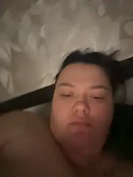 SunnyLeila2101 online show from 10/22/25, 07:57