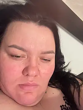 SunnyLeila2101 online show from 12/01/25, 08:25