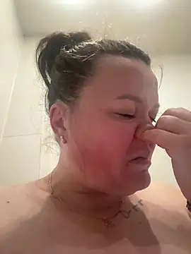SunnyLeila2101 online show from 05/24/26, 02:16