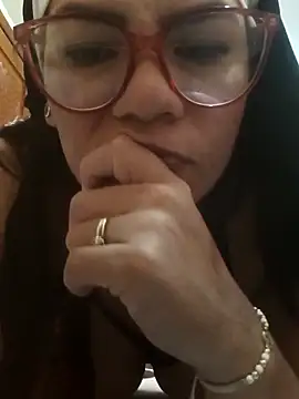 Snapshot of maria_angel11 chatting on 10/25/25, 07:49 maria angel11 online show from 10/25/25, 07:49