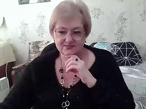Snapshot of Renata62011 chatting on 02/21/26, 12:39 Renata62011 online show from 02/21/26, 12:39