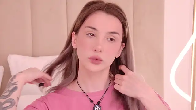 Nesolla online show from 03/27/26, 08:20