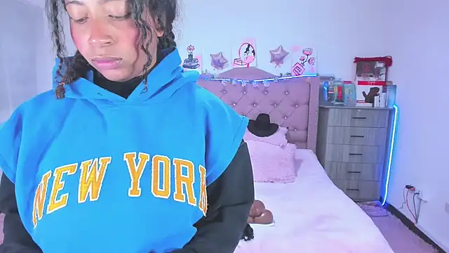 Gabi Jhons 23 online show from 09/26/25, 11:47