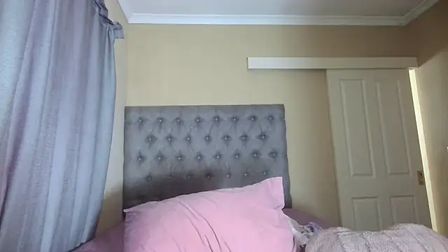 nanababe1 online show from 02/23/25, 11:33