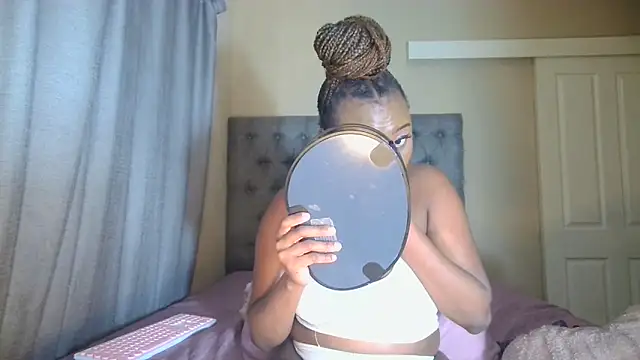 nanababe1 online show from 03/13/25, 01:50