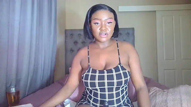 nanababe1 online show from 03/21/25, 12:06