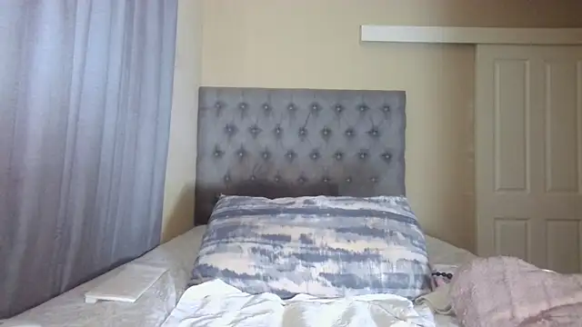 nanababe1 online show from 09/13/25, 09:53