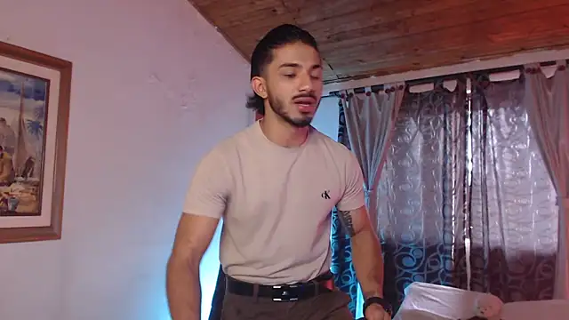 ArturoCardona  online show from 05/17/26, 03:52