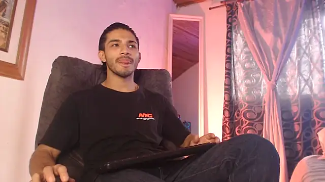 ArturoCardona  online show from 05/30/26, 02:36
