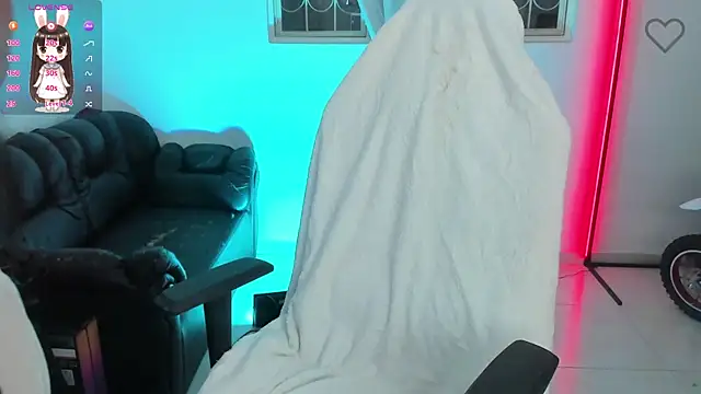 Aishelyng online show from 09/30/25, 10:37