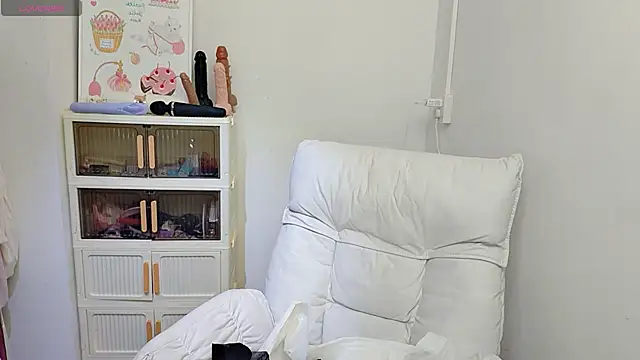 9aunatiis online show from 12/13/25, 08:04