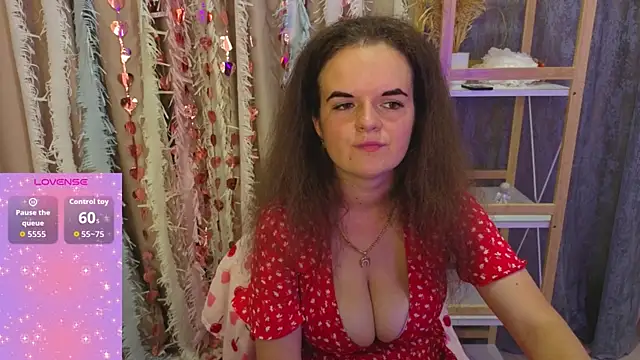 Snapshot of Luisa_Rosee chatting on 09/12/25, 05:57 Luisa Rosee online show from 09/12/25, 05:57