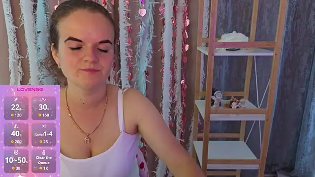 Snapshot of Luisa_Rosee chatting on 09/23/25, 11:57 Luisa Rosee online show from 09/23/25, 11:57