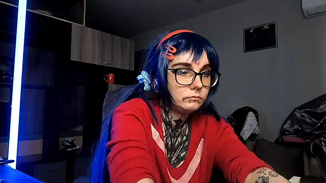 HighelikeGirl online show from 10/04/25, 12:47