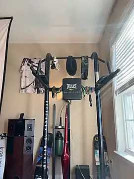 Snapshot of KeYBuMp323 chatting on 01/18/26, 04:00 KeYBuMp323 online show from 01/18/26, 04:00