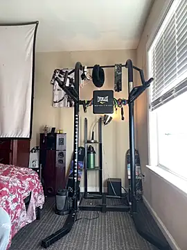 Snapshot of KeYBuMp323 chatting on 02/08/26, 03:37 KeYBuMp323 online show from 02/08/26, 03:37