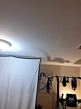 Snapshot of KeYBuMp323 chatting on 02/15/26, 05:15 KeYBuMp323 online show from 02/15/26, 05:15