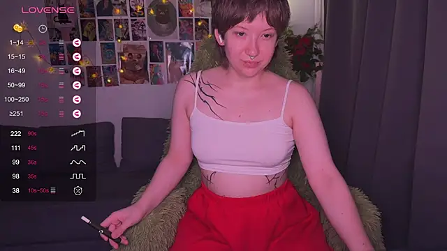 Snapshot of jooycetreier chatting on 11/26/25, 07:31 jooycetreier online show from 11/26/25, 07:31