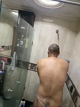 Snapshot of __Damian___ chatting on 10/14/25, 11:27 Damian online show from 10/14/25, 11:27