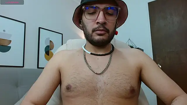 Snapshot of __Damian___ chatting on 11/06/25, 11:15 Damian online show from 11/06/25, 11:15