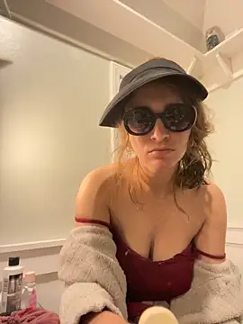 Lilamelon online show from 09/26/25, 06:39