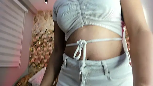 Snapshot of VenusBlazer chatting on 02/13/26, 01:40 VenusBlazer online show from 02/13/26, 01:40