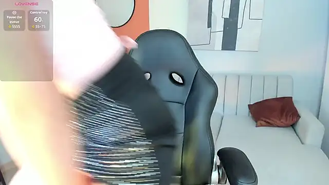 marie bass online show from 10/08/25, 11:41