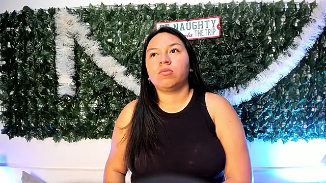 BellaRoux1 online show from 12/19/25, 12:12