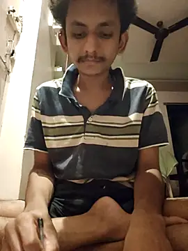 Snapshot of yung_cplz chatting on 09/14/25, 09:14 yung cplz online show from 09/14/25, 09:14