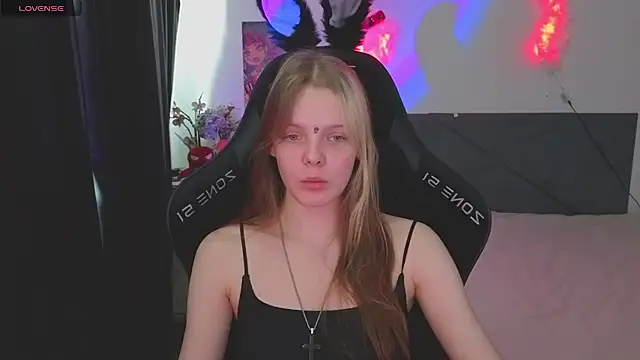 Luna Navy online show from 09/11/25, 09:20