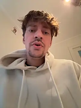 hottest23 online show from 11/30/25, 01:15