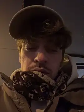 hottest23 online show from 12/13/25, 10:48